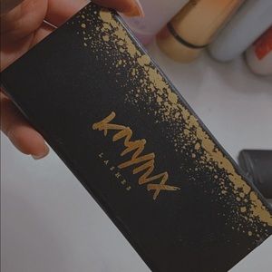 Brand New KMYNX Lashes SA684 “EXTRA”.